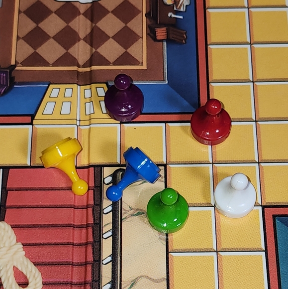 Vintage 1986 Parker Brothers CLUE Classic Detective Board Game With All Pieces - Picture 7 of 14